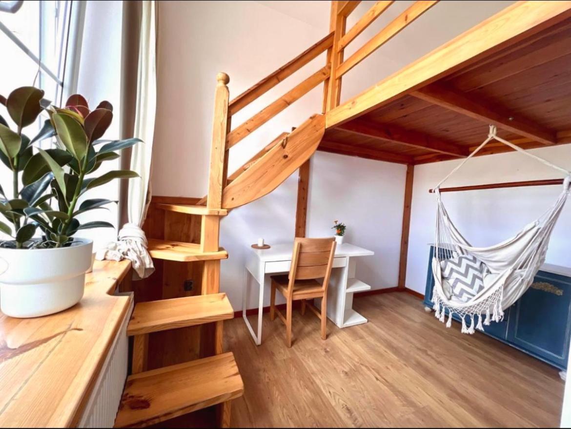 Chic Apartment In The Center Of Cracow Krakow Exterior photo